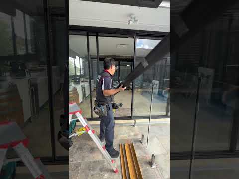 Installing Pleated Retractable Flyscreen